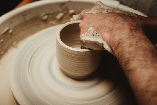 Poterie au tour